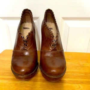 UGG Australia Women’s Jamison Platform Heel Booties Chocolate Leather Size 9.5